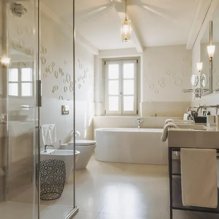 New Fine House With Newly Built Garden Apartment Marina di Pietrasanta